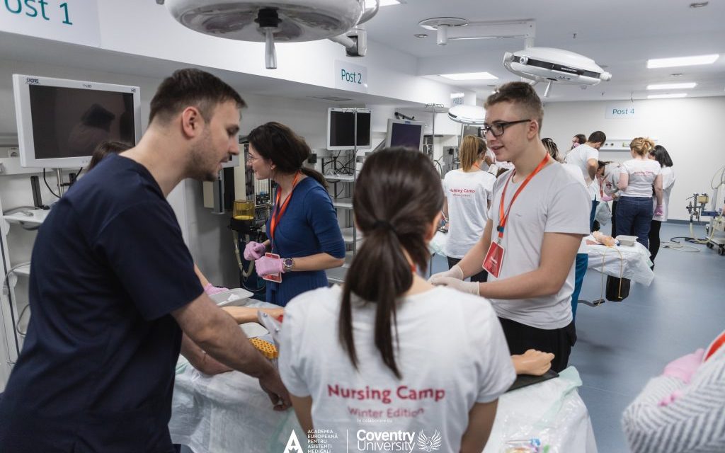 Academia Europeană pentru Asistenți Medicali oferă primul program de studii universitare pentru asistenți medicali, cu diplomă de la o universitate internațională