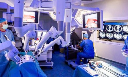 Chirurgia robotică devine un standard în medicina românească